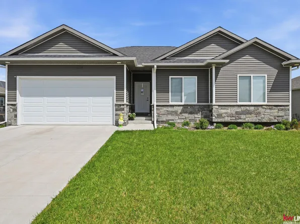 7420 N 49th St, Lincoln, NE 68514
