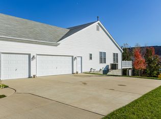 2002 Avalon Mist Cir, Dardenne Prairie, MO