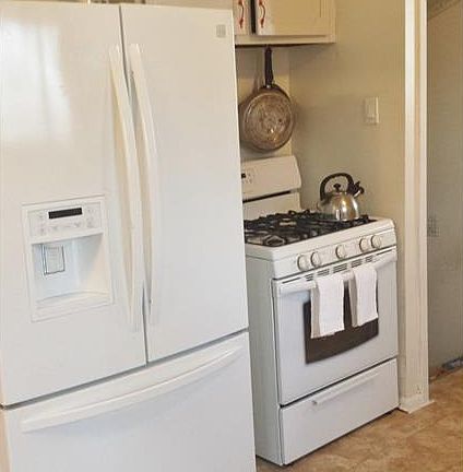 4th image of 4479 W 154th St
