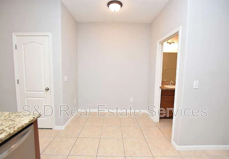 4139 Shadetree Ln — Photo 29