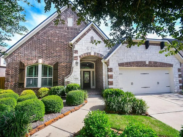 6915 Argonne Trl, Sugar Land, TX 77479