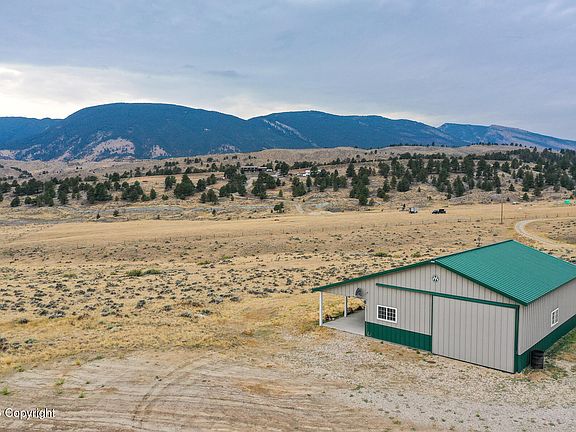 2nd image of 2 Hawk Ridge Rd