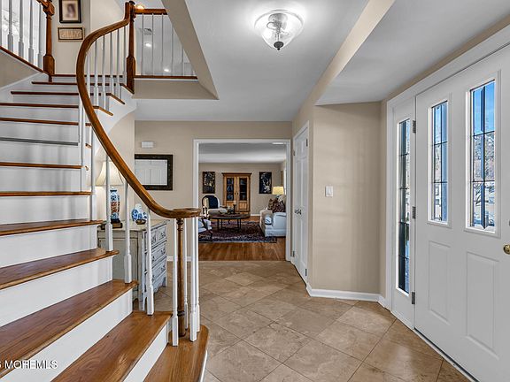 4th image of 24 Provincial Place