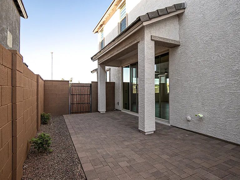 1941 W Holden Dr — Photo 22