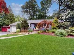 26 John Cir, Norwood, NJ 07648