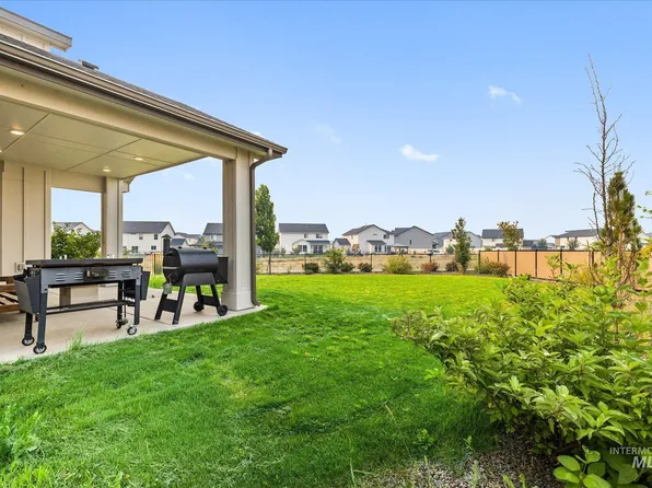 6883 W Mattawa Dr, Meridian, ID 83646