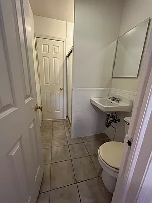 Rented by One New York Realty Inc | media 10