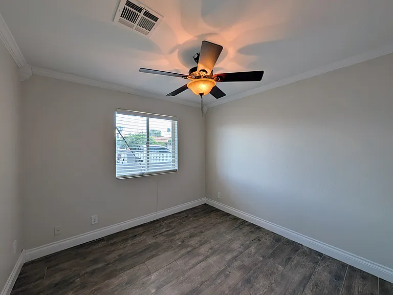 13208 W Tuckey Ln — Photo 16