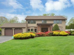 60 Pace Dr S, West Islip, NY 11795