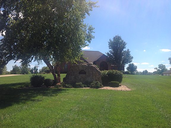 2nd image of 1204 Cinnamon Dr
