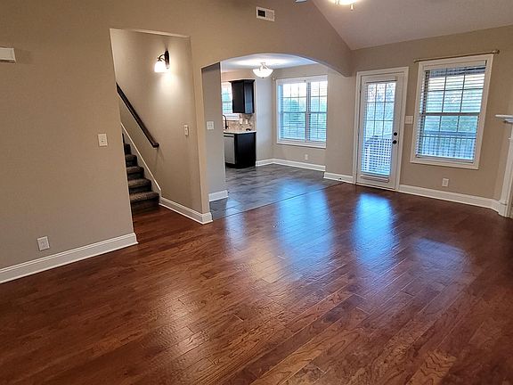 3rd image of 2353 Colston Dr