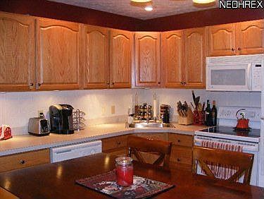 5th image of 644 Almas Ct