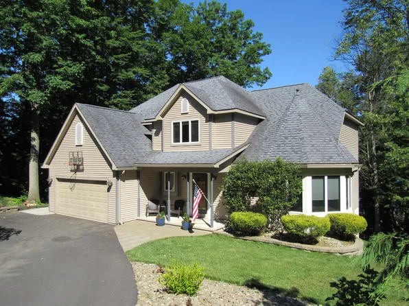 1771 Carribean Rd, Du Bois, PA 15801