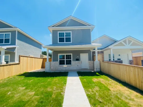 716 S Main St #716, Mc Gregor, TX 76657