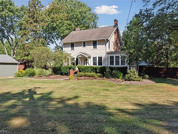 3rd image of 23052 Mastick Rd