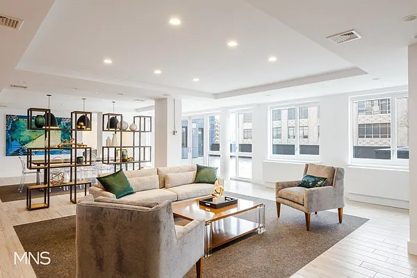 Rented by MNS | media 49