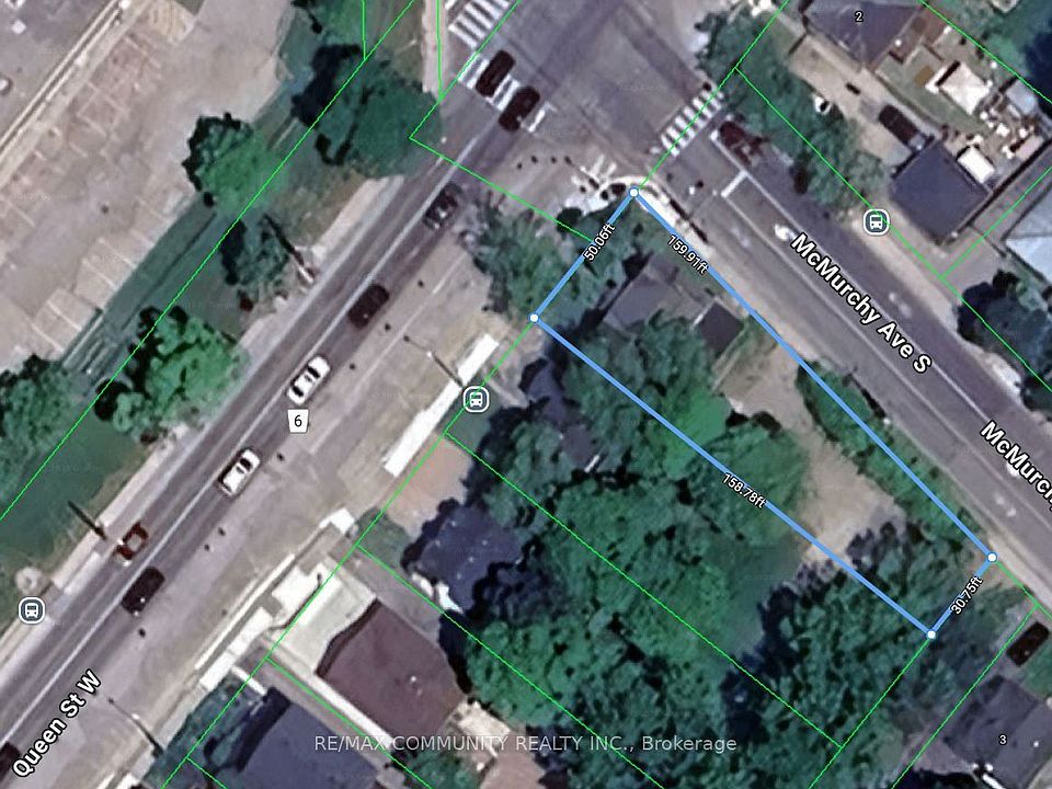2nd image of 207 Queen St W