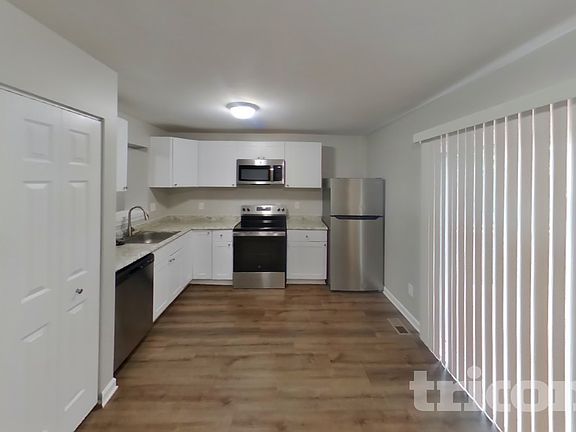 4th image of 4203 Chapelgate Pl