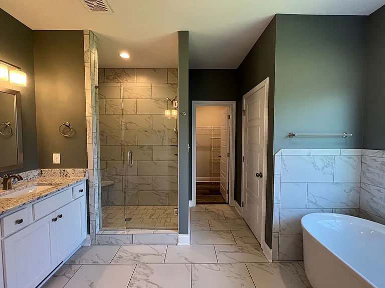 557 Dexter Dr — Photo 19