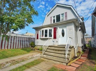 13 Goodall St, Staten Island, NY 10308