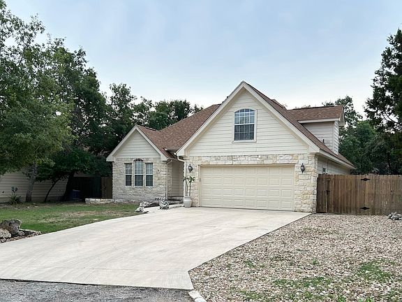 4th image of 178 Whispering Valley Dr