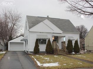 1506 Mulberry Ln, Flint, MI 48507