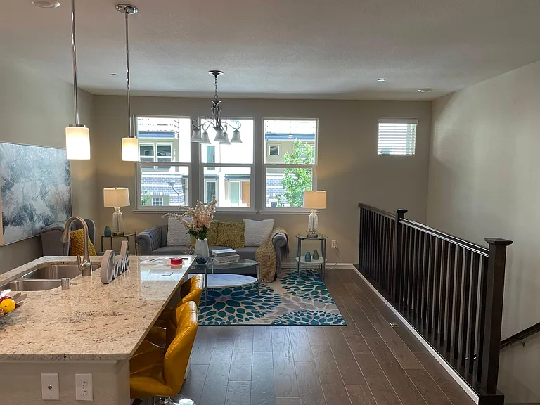 Mahuron Cir — Photo 2