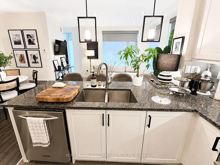 35 Applewood Ln #50 — Photo 4