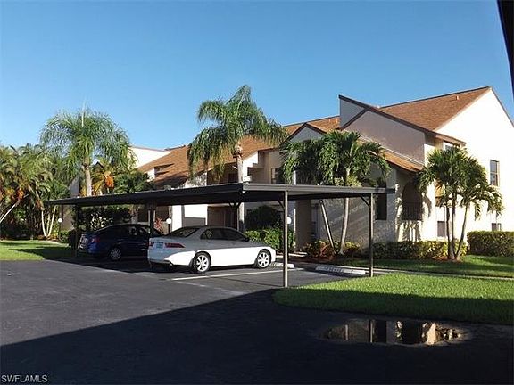 5th image of 8494 Charter Club Cir Unit 7