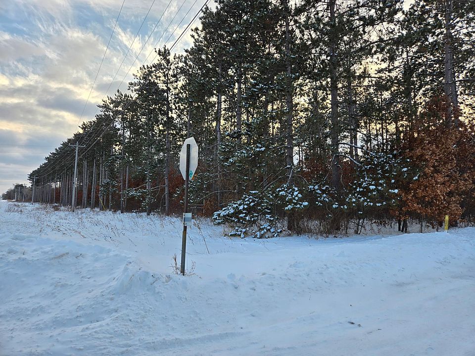 2nd image of 36 Forest Blvd