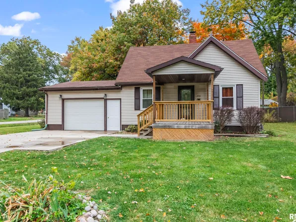 2101 E Hood St, Springfield, IL 62703