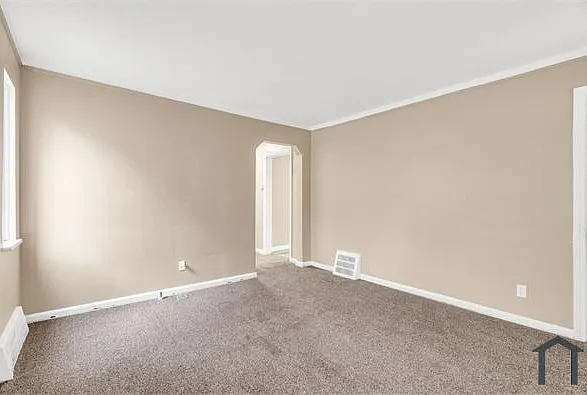 18148 Hull Ave — Photo 7
