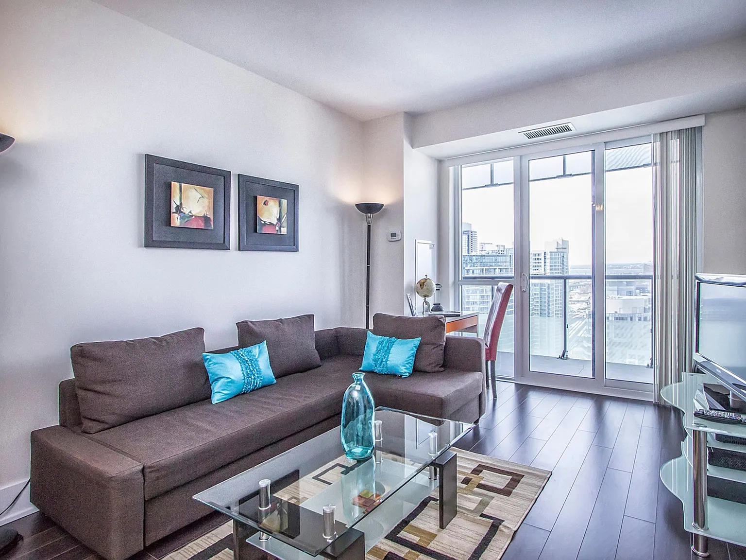 1 bed, 538 sqft, $4,350 — Photo 4
