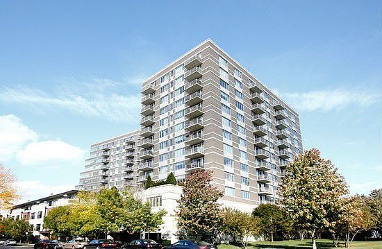 1st image of 1515 S Prairie Ave Unit 1407
