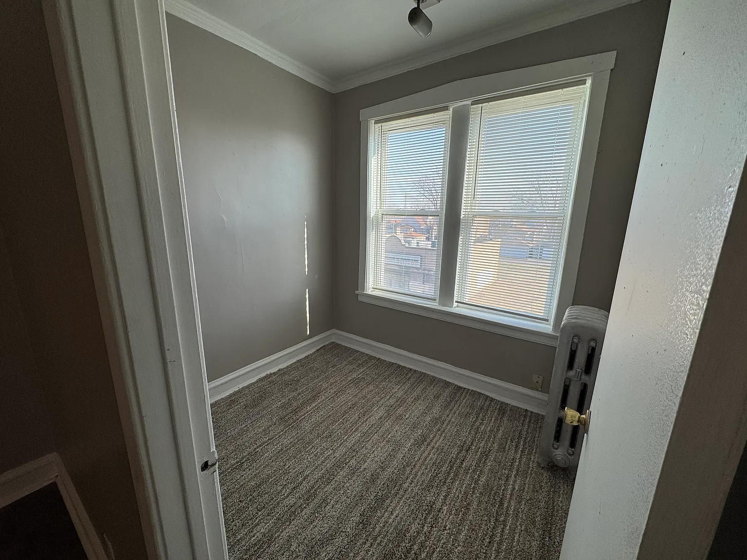 1416-1422 S 5th Ave — Photo 3