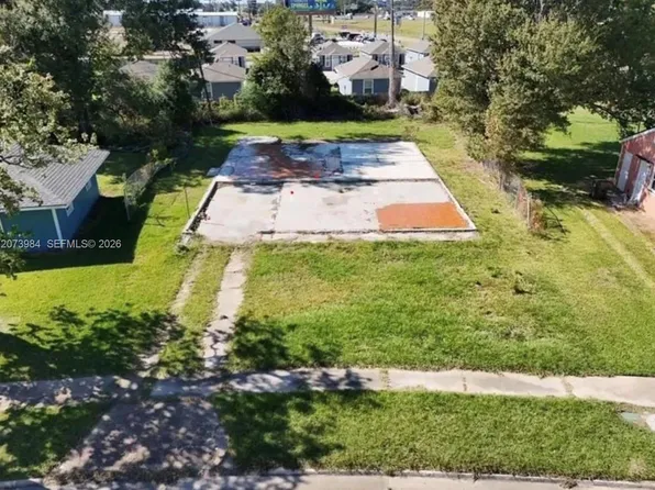 3416 W Roosevelt St, Lake Charles, LA 70607