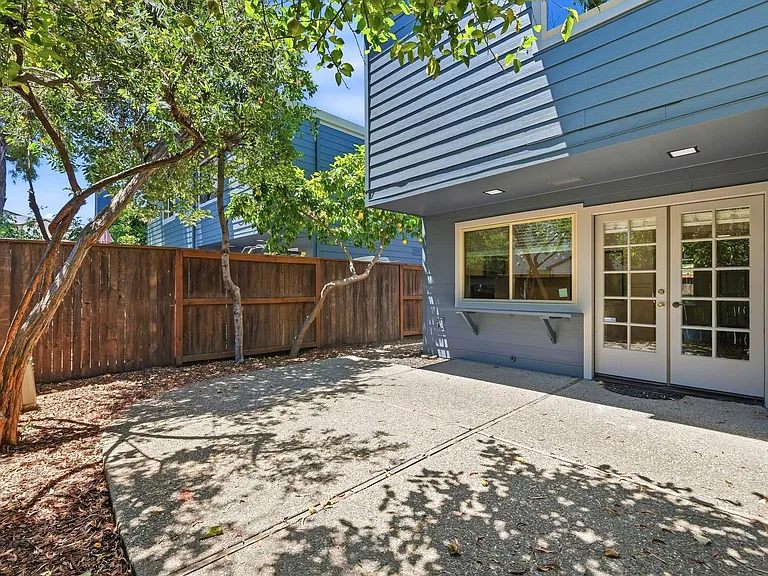 1327 Honey Trl — Photo 26