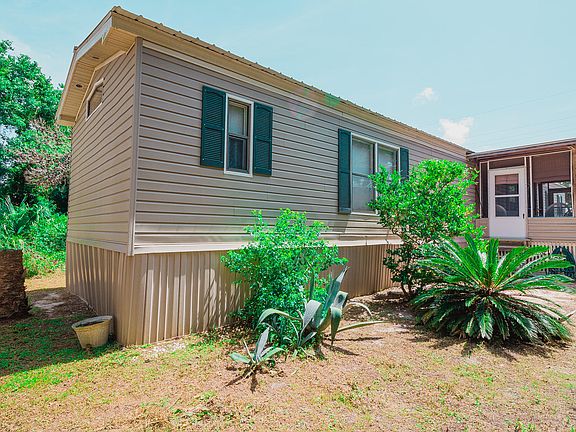 4th image of 315 Palm Dr