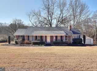 51 Sims St, Comer, GA 30629