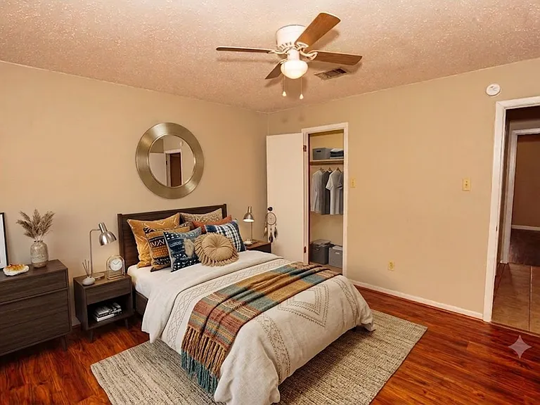 4133 NE Stallings Dr — Photo 8