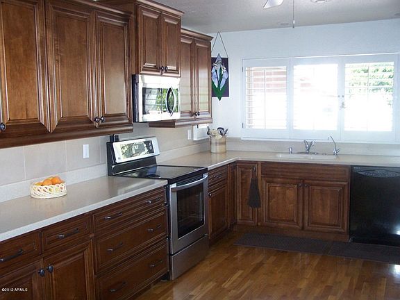 2nd image of 2264 Leisure World