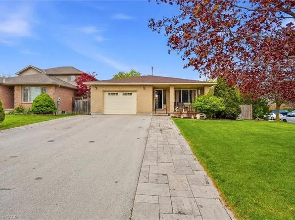 18 Anne Ct, Grimsby, ON L3M 5B4