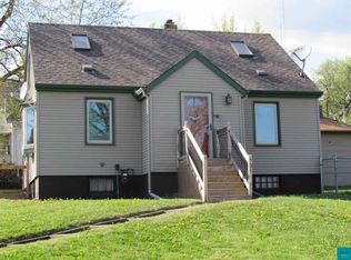 731 W 6th St, Duluth, MN 55806