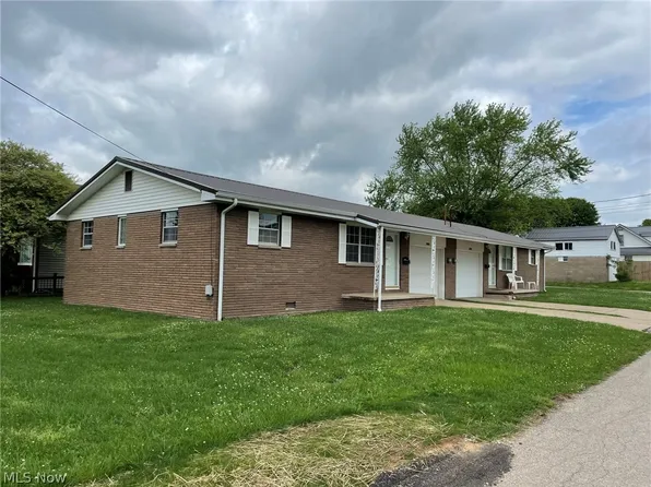 2801 10th Ave, Vienna, WV 26105