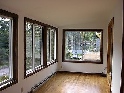 1st image of 19 Church St