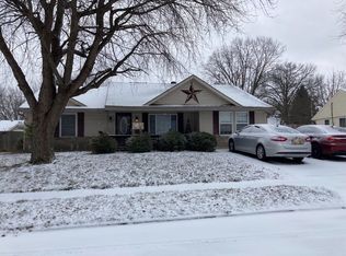 2083 Commonwealth Dr, Xenia, OH 45385