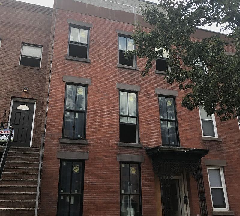 2nd image of 104 Summit St #2
