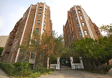 3394 Wayne Avenue #E32 image 1 of 2