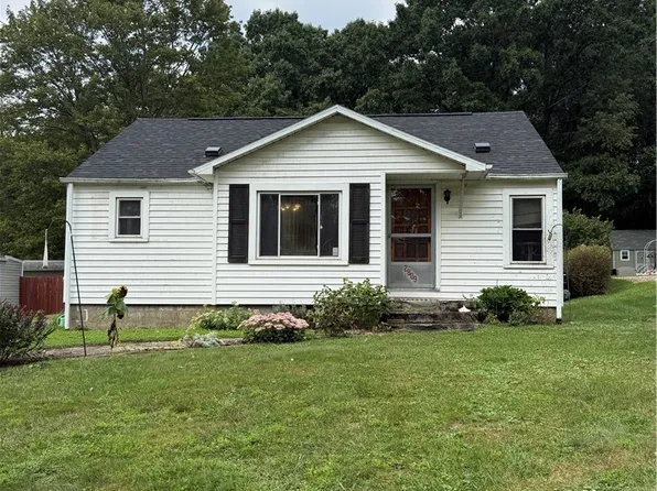 2809 Brady Lake Rd, Ravenna, OH 44266