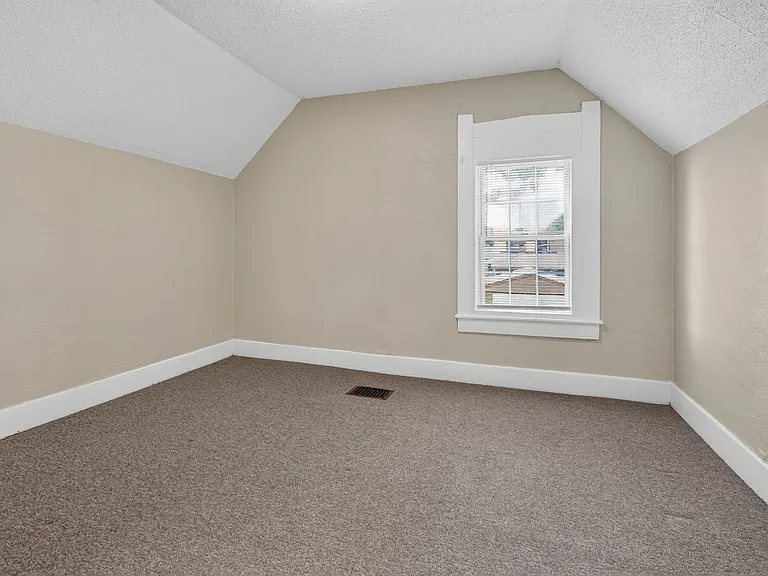 1613 Fletcher Ave — Photo 26